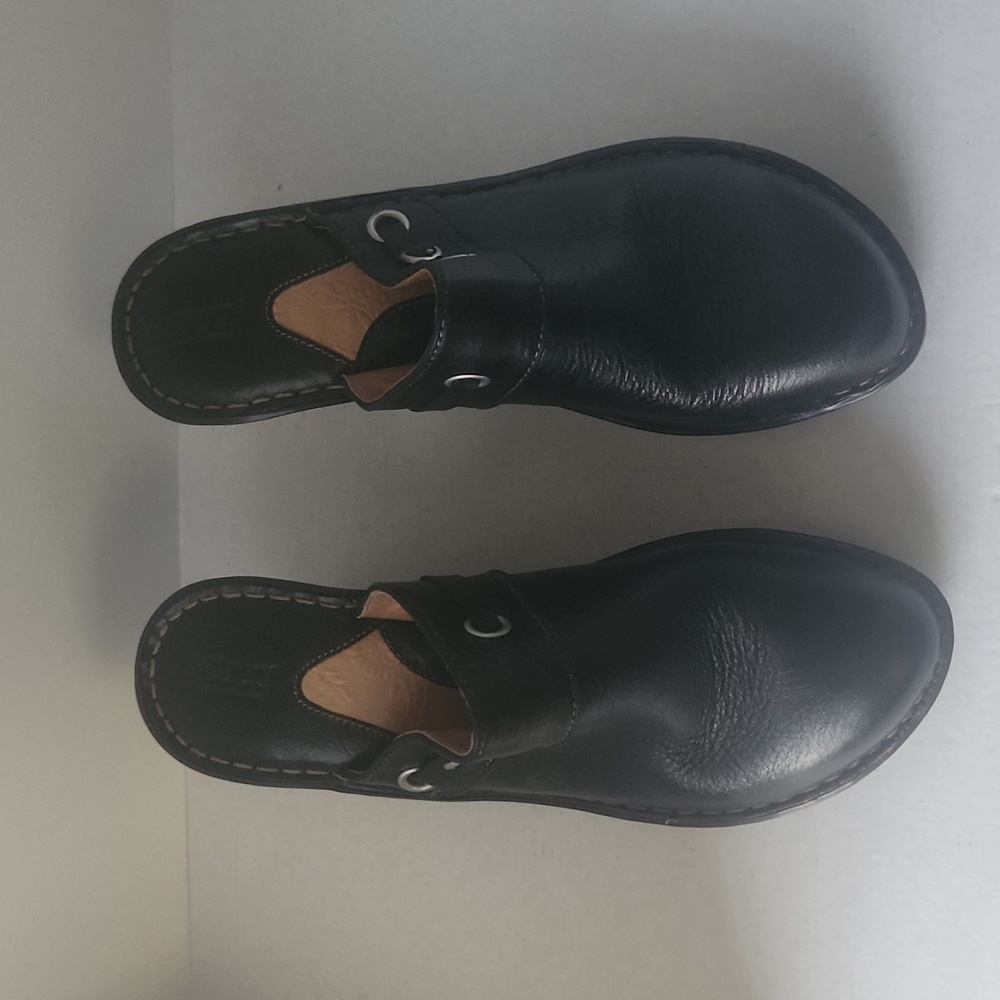 Born Black Leather Corii Clogs Mules Size 9